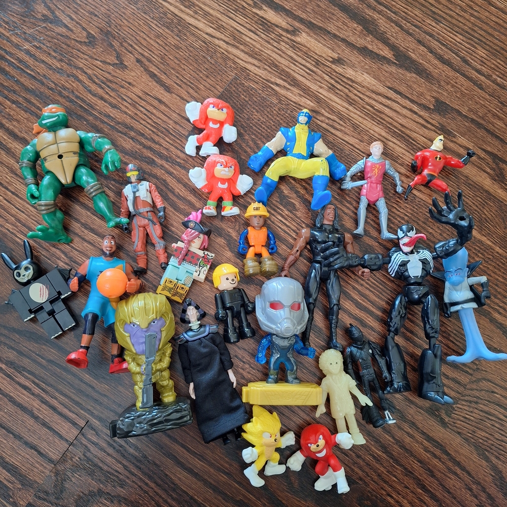 Assorted Action Figures Set